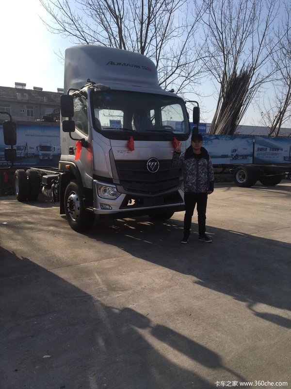 恭喜鑫佳鑫贸易有限公司 喜提欧马可S5载货车