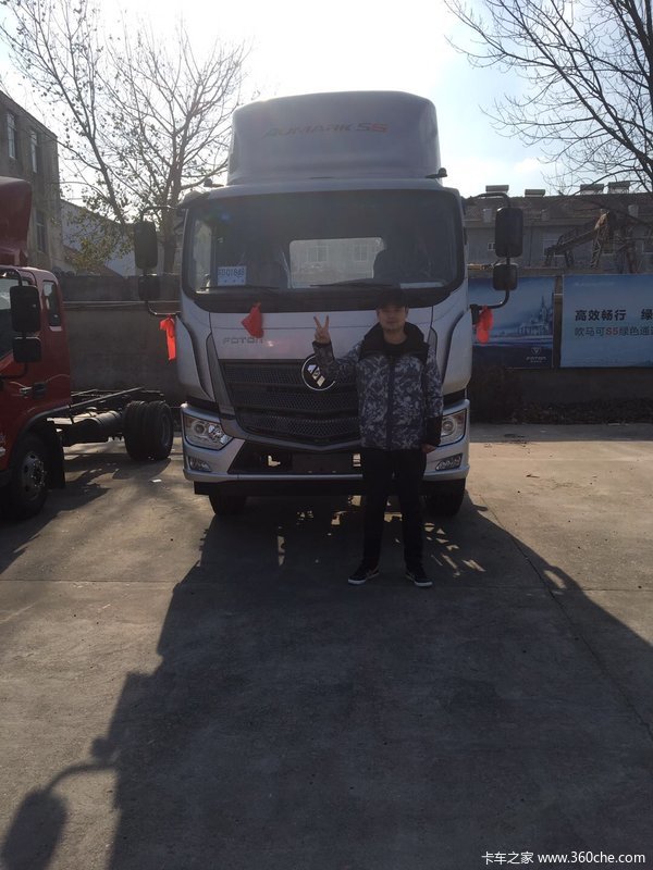 恭喜鑫佳鑫贸易有限公司 喜提欧马可S5载货车