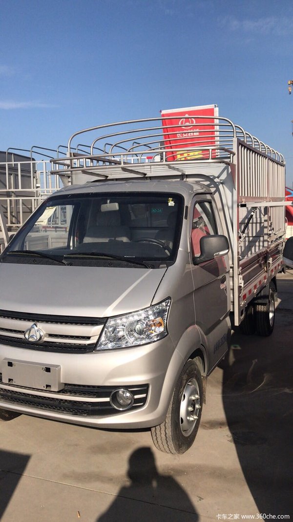 1万 跨越王x5载货车火热促销中