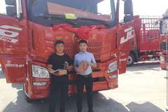 恭喜滕州红荷运输有限公司 喜提解放JH6牵引车
