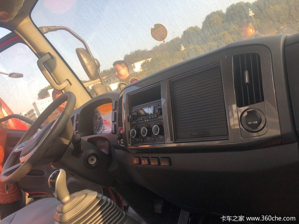 J6F载货车火热促销中 让利高达0.3万