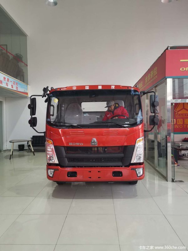HOWO轻卡 王 系列国六车型到店,交2000抵5000