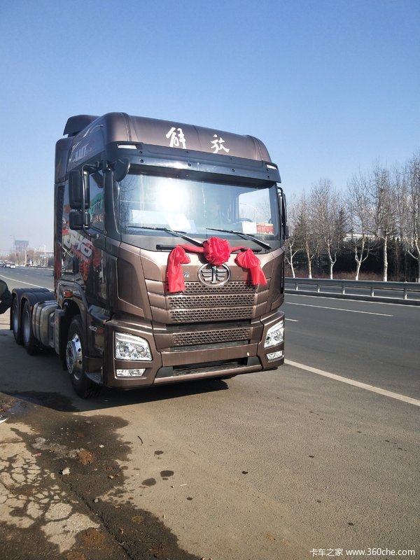 恭喜毕总 喜提解放jh6 amt自动挡牵引车