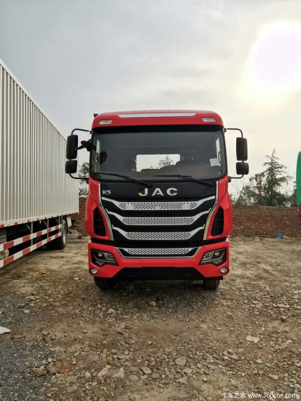 新车到店格尔发k5载货车底盘仅需1398万元