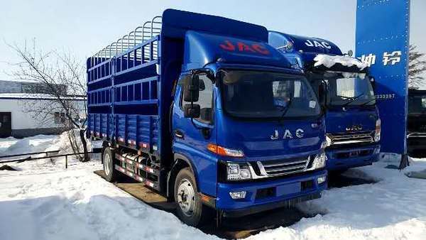 骏铃v7载货车火热促销中 让利高达1万