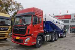 5台东风天龙VL牵引车成功交付南通客户