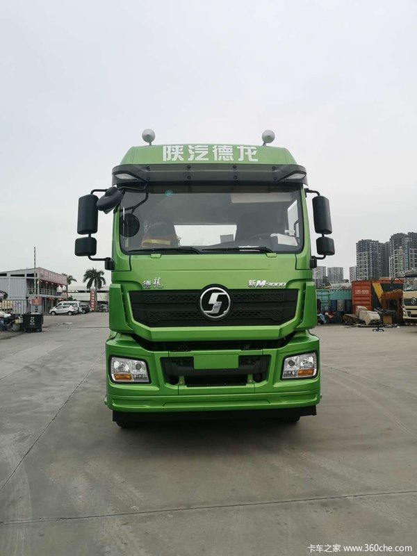 陕汽重卡牵引车德龙m3000多款新车在牵引车开售,车辆报价34万