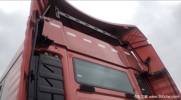 中国重汽 HOWO TX7重卡 440马力 6X4 牵引车(ZZ