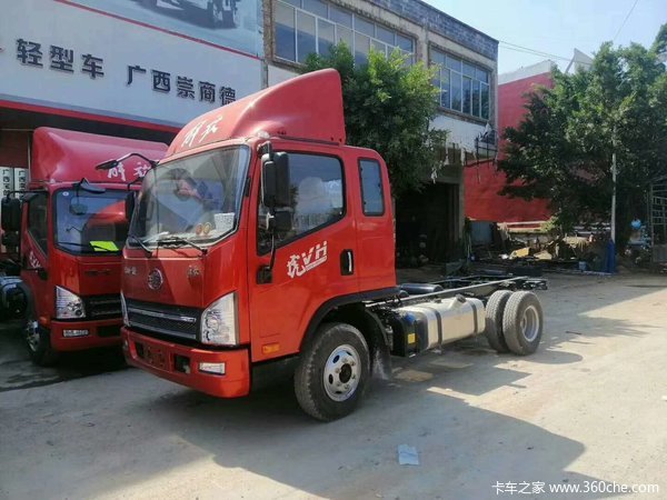 收割机专用伴侣,省油,多啦快跑。欢迎看车