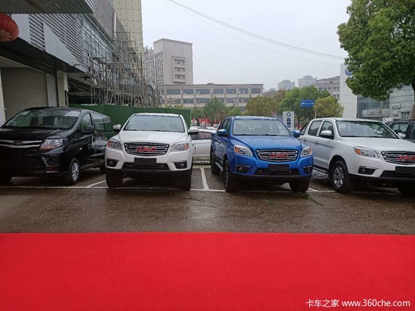 江淮皮卡帅铃T6平底车箱即日起实行交2000抵10000元车款