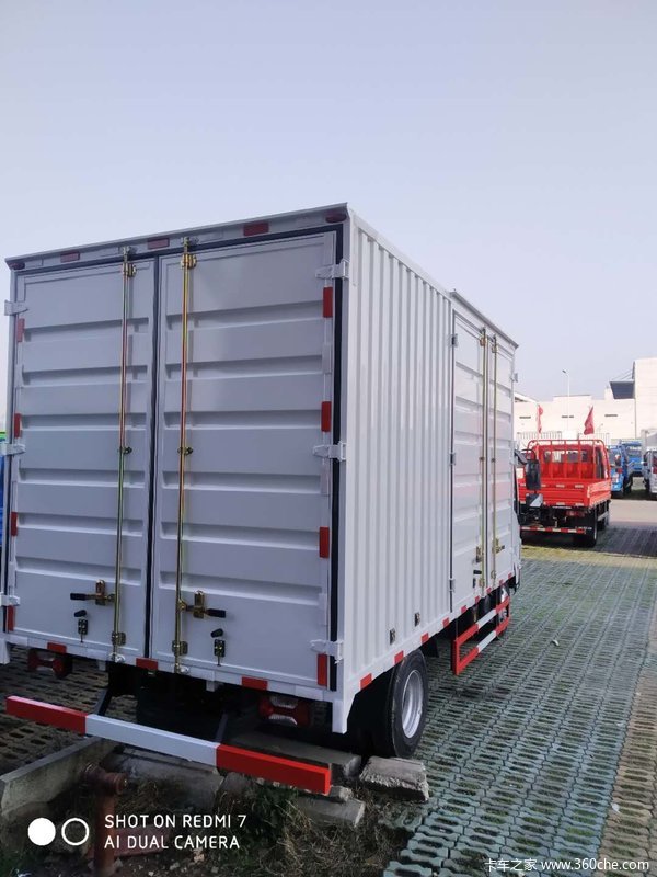 上汽跃进苏州总经销超越C500-33高端厢式货车 优惠直降0.6