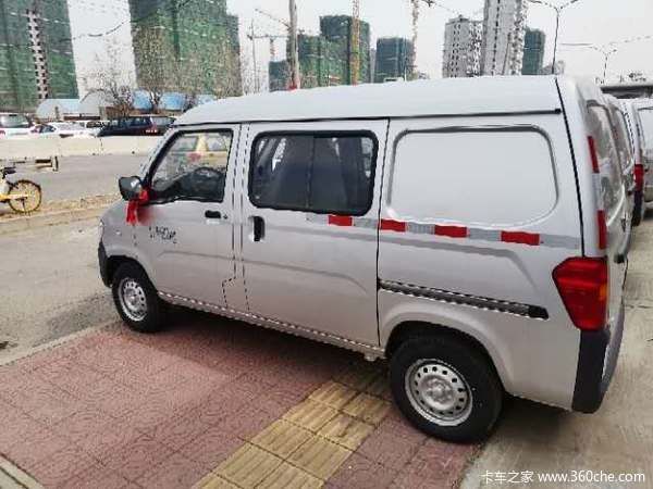 五菱之光封闭货车北京市火热促销中 让利高达0.38万