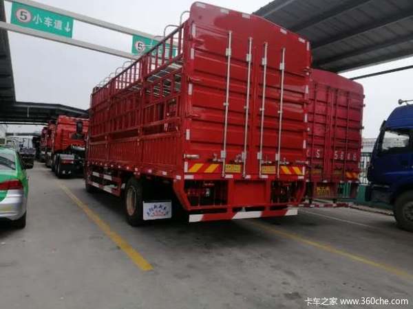 阜阳市一汽解放J6L6.8米240马力优惠促销中