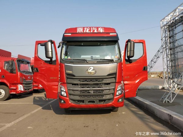 东风柳汽 乘龙牵引车 H7驾驶室 LNG