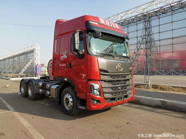 东风柳汽 乘龙牵引车 H7驾驶室 LNG