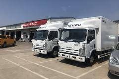 恭喜王老板喜提两台厢车，五十铃宽体厢车