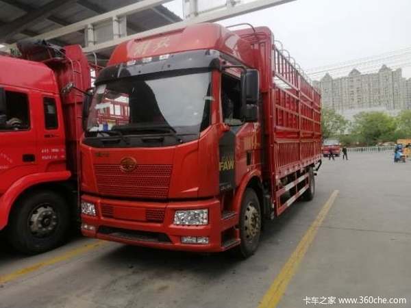 阜阳解放J6L6.8米载货车优惠大促销
