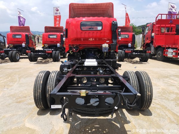 解放 j6f 130马力 3.