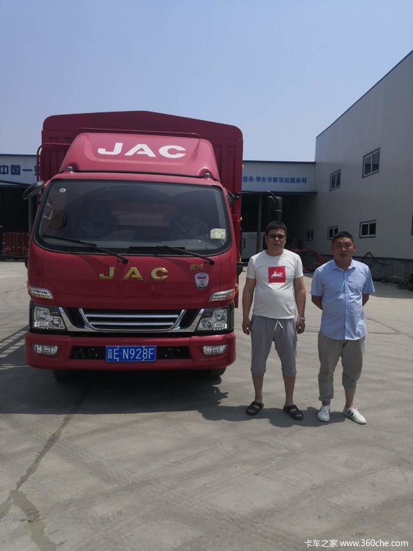 恭喜李老板 喜提骏铃V6载货车!!!