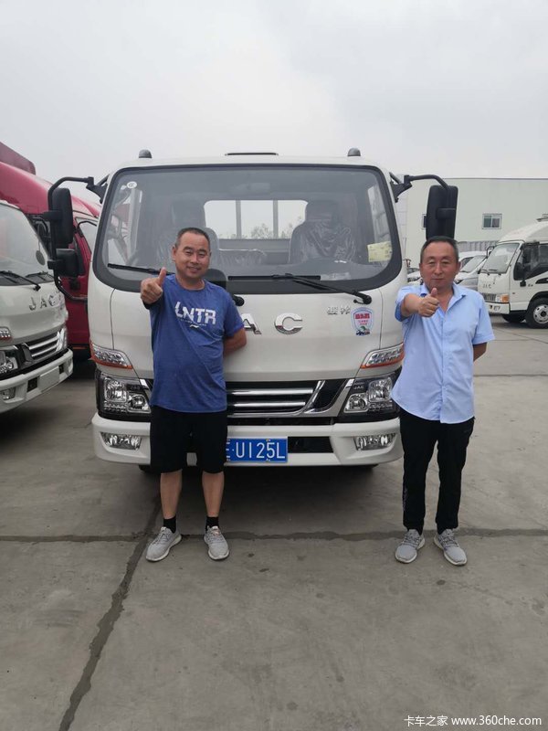 恭喜赵老板 喜提骏铃V5载货车!!!