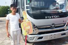 恭喜张先生喜提福田奥铃捷运一台！交车地点宿州军友