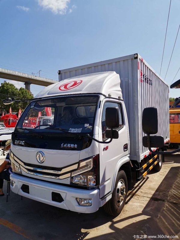 东风多利卡d6单排厢式货车原厂厢不漏水漆不变色