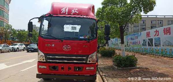 恭喜峡江方老板和艾老板喜提解放潍柴动力发财车。