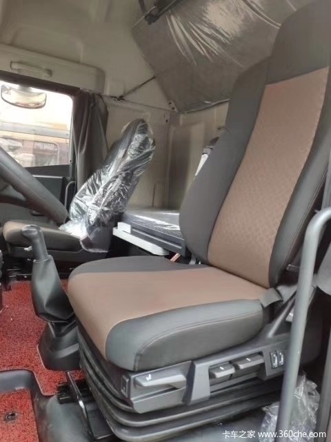 恭喜刘老板 喜提解放JH6领航版460载货车