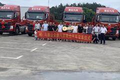 恭喜铜陵世鹏物流 喜提乘龙H5牵引车