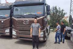 恭喜肖老板喜提JH6400马力牵引车 喜提解放JH6牵引车