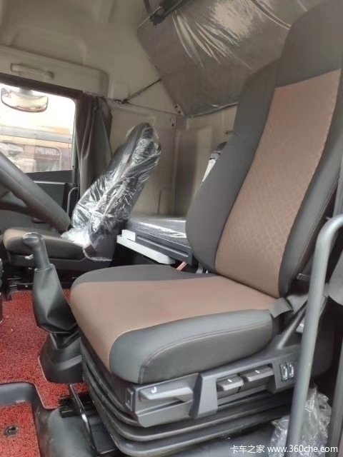 恭喜杨老板 喜提解放JH6领航版460牵引车