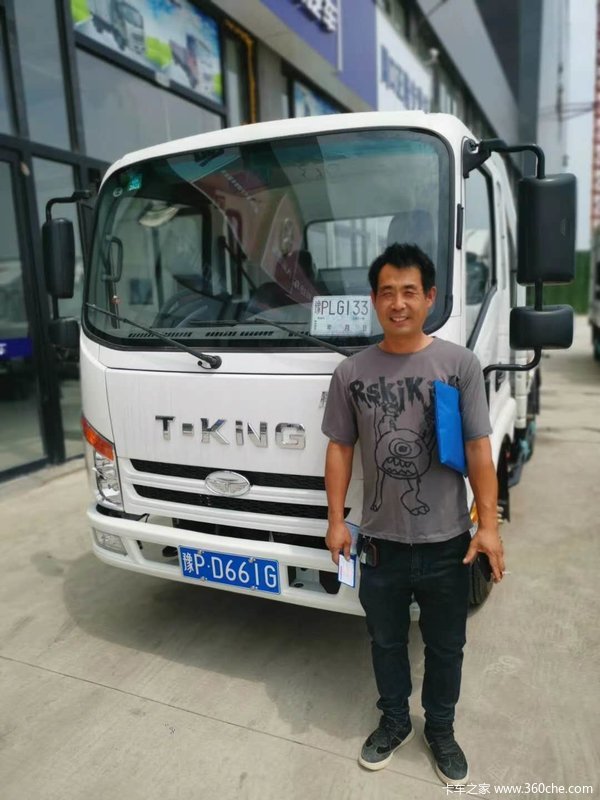 周口正隆6台唐骏T3、小宝马成功交付客户!合标蓝牌、上户无忧!