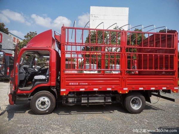 恭喜欧总 喜提J6F载货车 挣钱机器