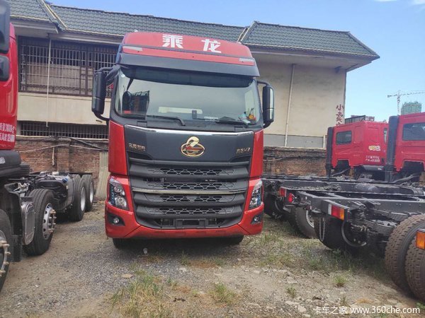 东风柳汽乘龙牵引车乘龙h7多款新车在牵引车开售,车辆报价29