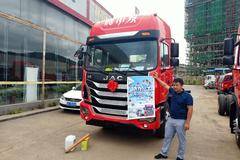 郴州市江淮汽车德威220匹马力产品进驻宜章市场！