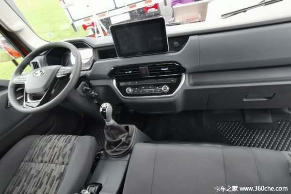 "最好开的轻卡"上汽跃进c500夏日优惠促销