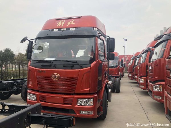 一汽解放j6l中卡2020款领航版240马力42载货车