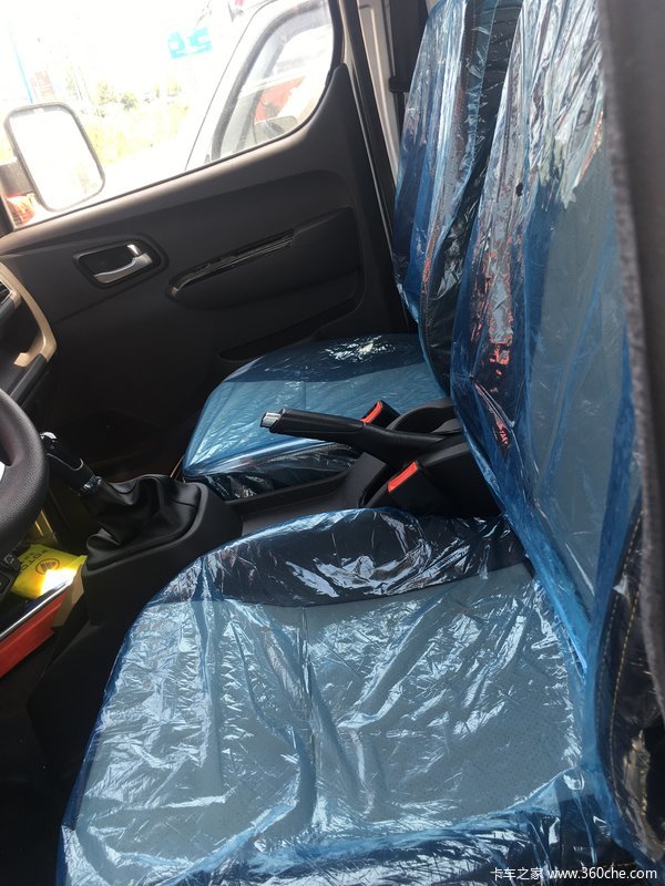 购福田祥菱M2车型优惠0.2万元另分期免息活动