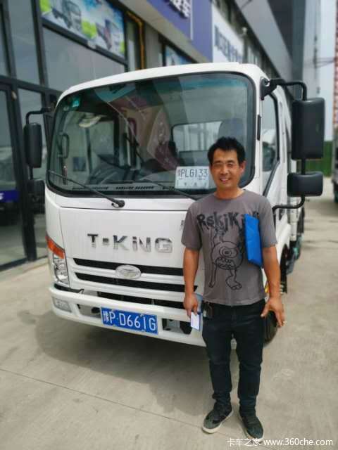 3台唐骏T3、小宝马载货车成功交付客户