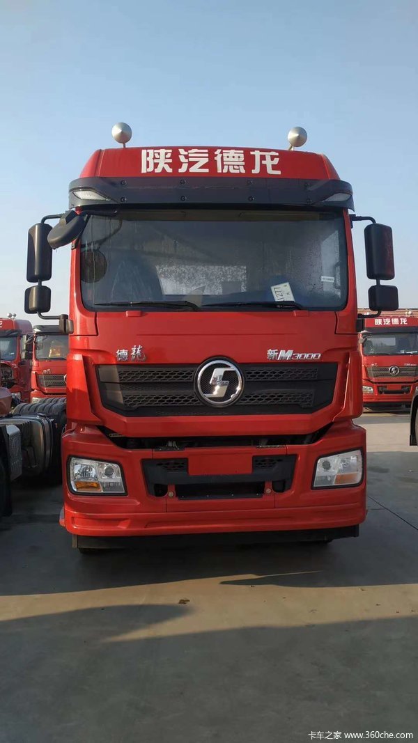 陕汽重卡 德龙新M3000 轻量化版 350马力 8X4 9.6