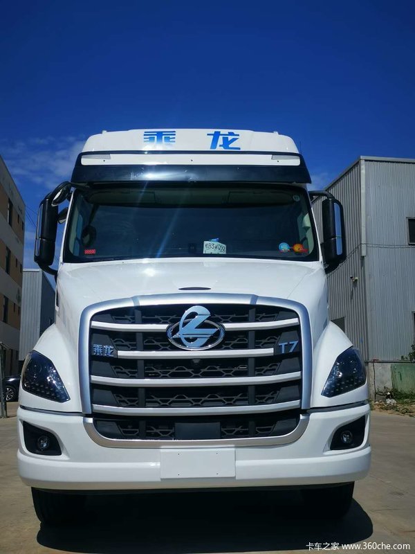 东风柳汽 乘龙t7重卡 560马力 6x4长头牵引车(16挡)(lz4251t7db)38万