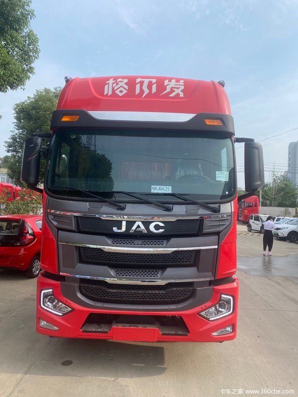 江淮 格尔发a5xⅢ中卡 旗舰版 240马力 4x2 6.
