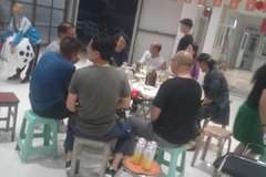 为拓展新的业务，东风多利卡张家口店举办?回馈老客户?聚餐活动！！