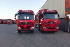 德龙新M3000 轻量化版 300马力 6X2 7.8米仓栅式