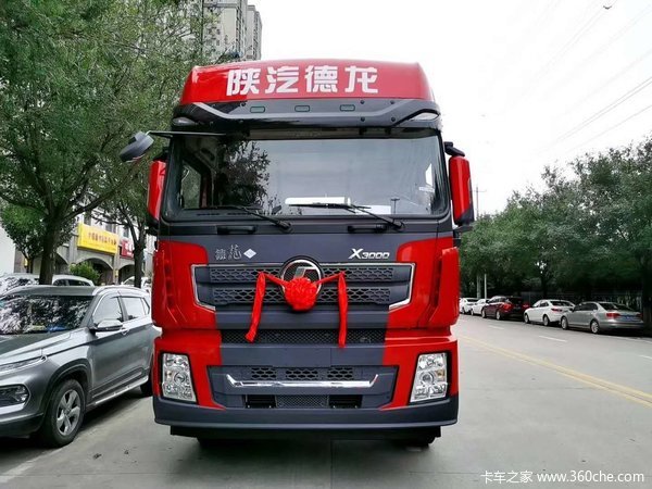 德龙x3000 460马力燃汽车高端豪华,长途驾乘舒适度更高