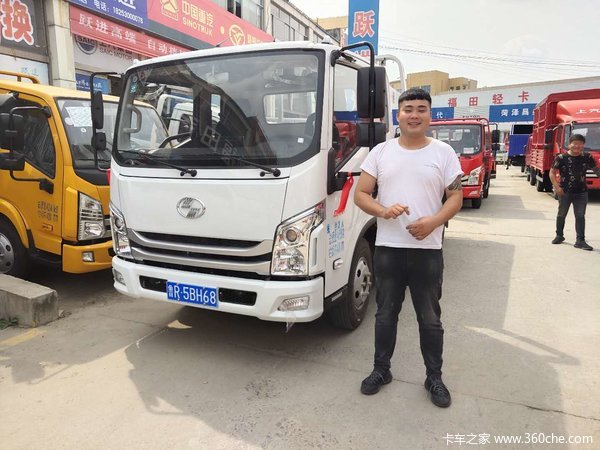 恭喜刘先生 喜提超越C系载货车C300一台
