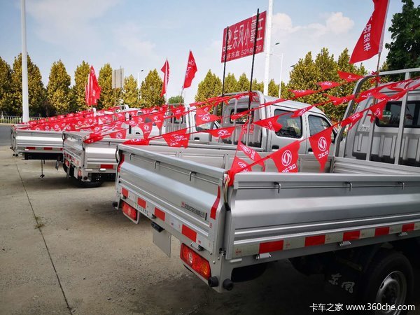 货车哪个品牌好，时代，飞碟，唐骏哪个好，挑来选去买东风途逸载货车