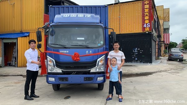 恭喜豪曼客户 喜提豪曼H3载货车生意兴隆