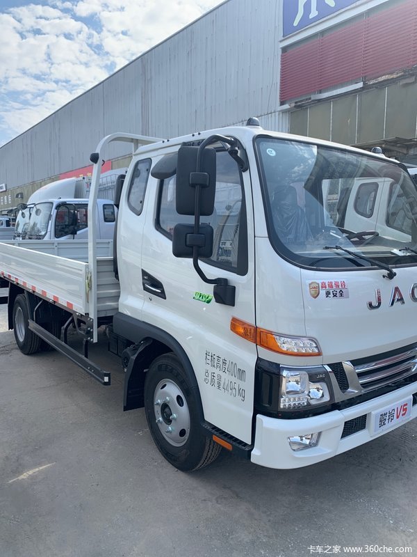 江淮骏铃v5中体平板整车拉水果首选