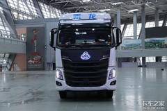 乘龙H7 3.0新款驾驶室新车到店，价格优惠